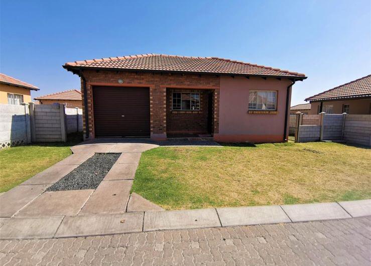 To Let 3 Bedroom Property for Rent in Waterval East North West